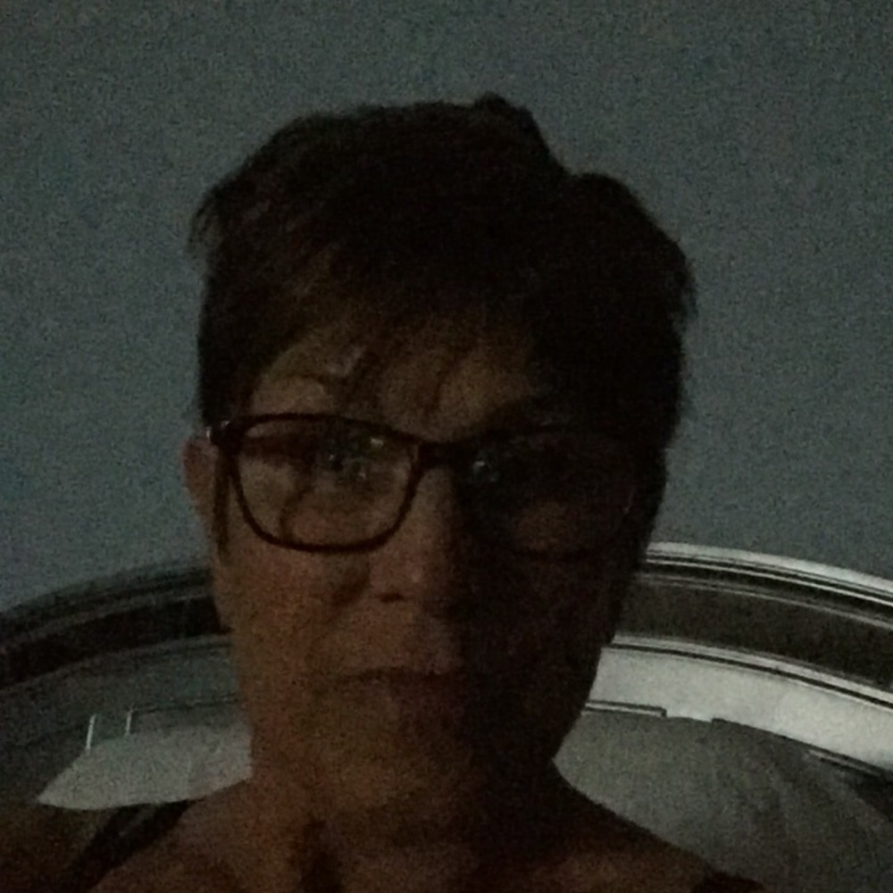 Meet your Posher, Carrie